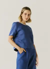 Blusa Linho Detalhe Tricot Botões Costas