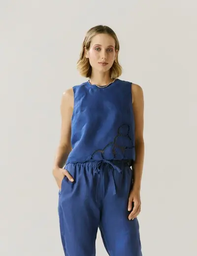 Blusa Linho Detalhe Tricot e Bordado