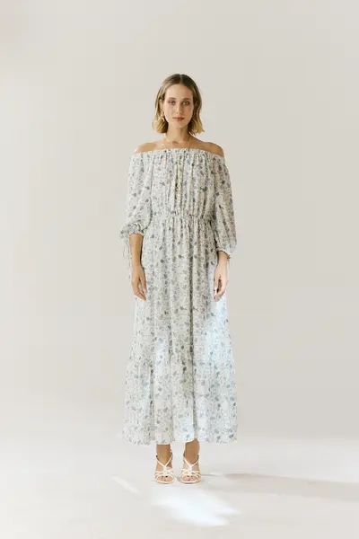 Vestido Ombro a Ombro Floral