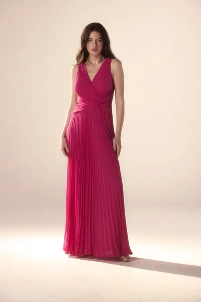 Vestido Festa Chiffon Plissado Decote Transpassado