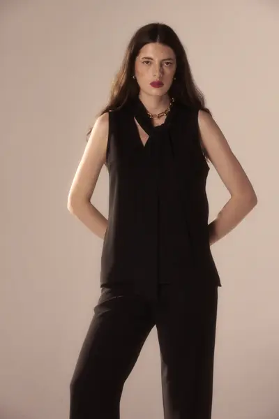 Blusa Crepe Amarração Decote
