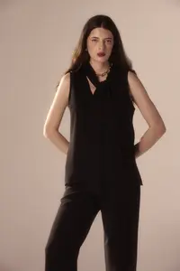 Blusa Crepe Amarração Decote