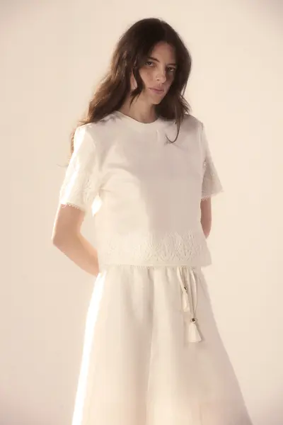 Blusa Linho Detalhes Renda