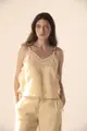 Blusa Babados Laterais Detalhe Renda Decote