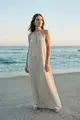 Vestido Longo Detalhe Decote