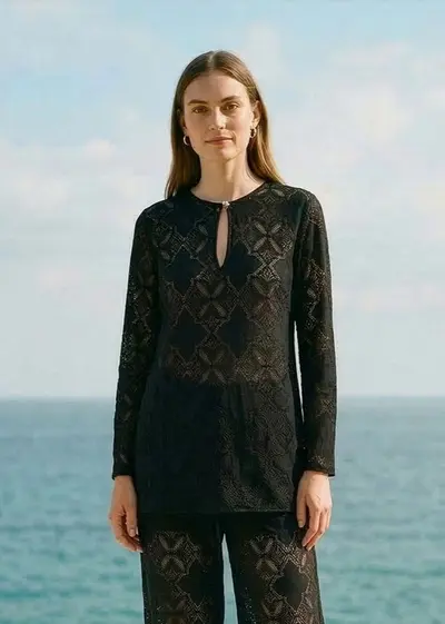 Blusa Renda Mangas Longas