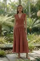Vestido Decote Transpassado Aplicações