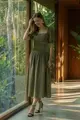 Vestido Decote Quadrado Mangas
