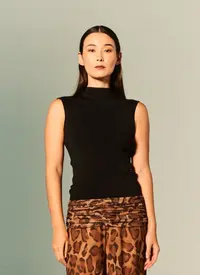 Blusa Tricot Gola Alta