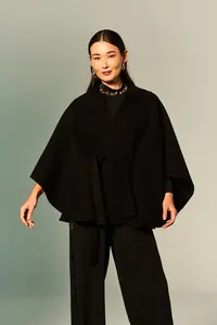 Casaco Poncho Com Faixa