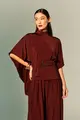 Blusa Gola Alta Com Capa E Cinto