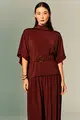 Blusa Gola Alta Com Capa E Cinto