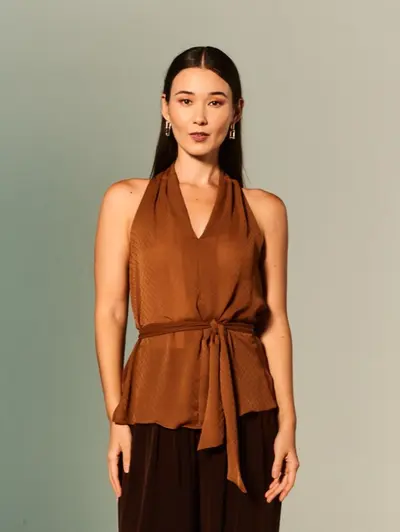 Blusa Decote V Com Faixa