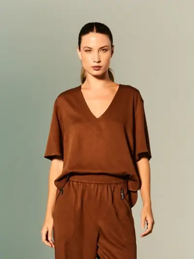 Blusa Básica Decote V