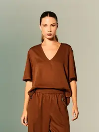 Blusa Básica Decote V