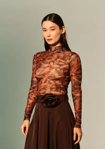 Blusa Manga Longa E Gola Alta Tule Estampa