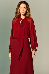 Blusa Manga Longa E Amarração Gola Chiffon