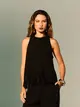 Blusa Decote Degagê Detalhe Renda