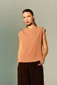 Blusa Decote Alto Pregas Ombro