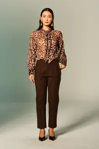 Calça Recortes Malha