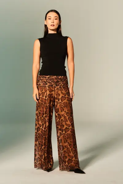 Calça Pala Franzida Animal Print Tule