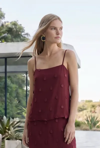 Blusa Aplicações Alça Fina