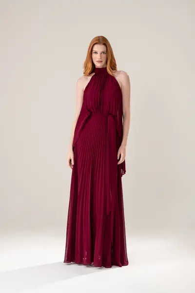 Vestido Festa Gola Alta Capa Chiffon Plissado