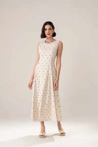 Vestido Poá Decote Redondo