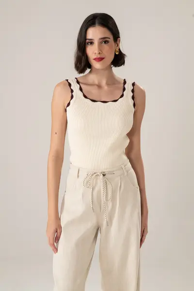 Blusa Tricot Com Detalhes
