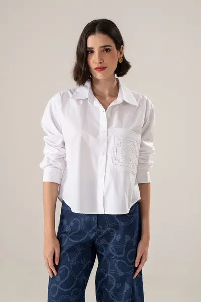 Camisa Detalhe Bolso