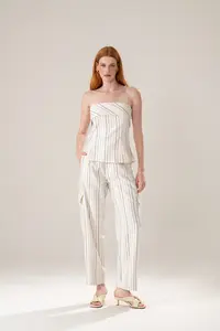 Calça Listras Bolsos Abotoamento Barra